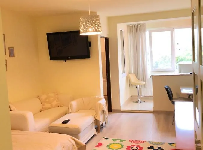 Le Garcon De Sara-simple,cosy,spatious Апартаменти