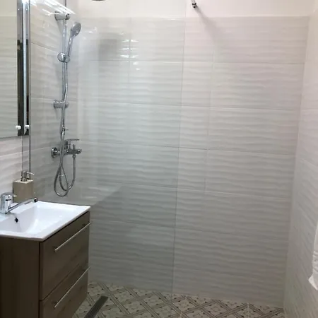 Le Garcon De Sara-simple,cosy,spatious